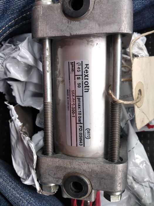 Rexroth,0670,  10 бара,хидравличен цилиндър