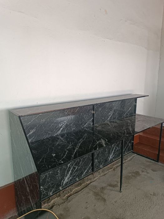 Fasfud bar sotiladi