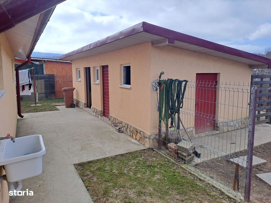 Casa 4 camere sat Voinesti Iasi pret 130 000 euro