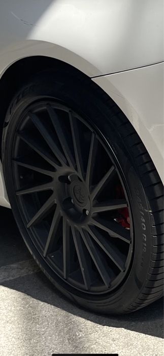 Pirelli 245/40/19 p zero лятна