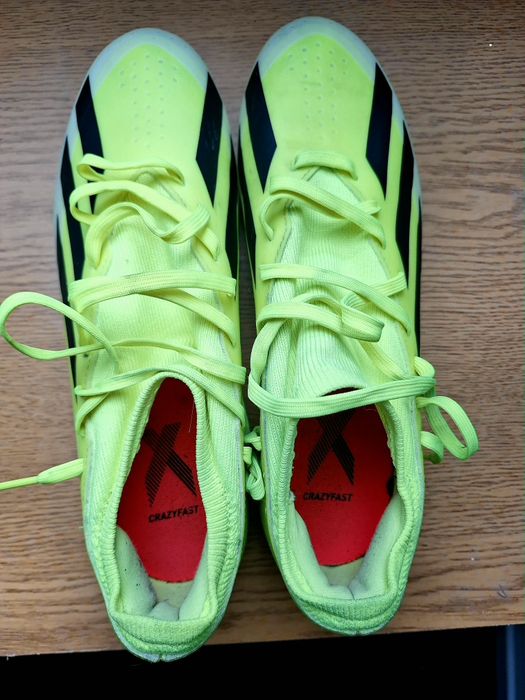 Нови бутонки adidas crazy fast .
