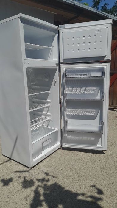 Vand frigider Arctic
