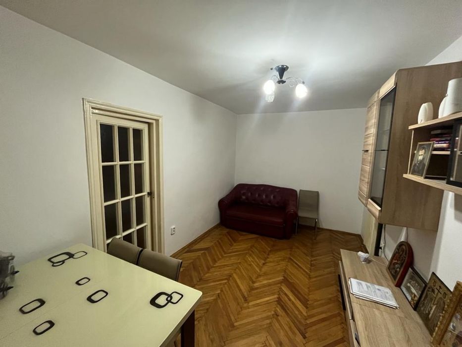 Apartament de inchiriat