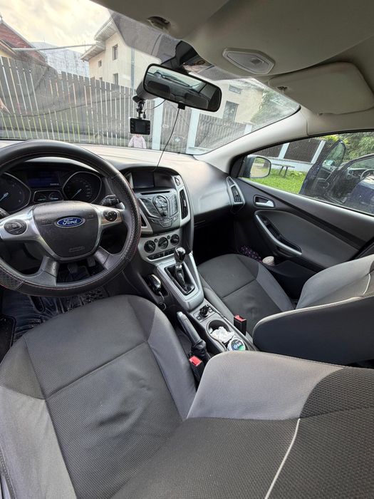 FORD Focus 2013 — imagine 4