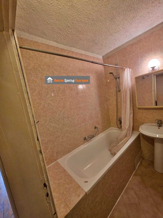 Дава се под наем Тристаен апартамент в София, Студентски град - 85 кв.м за 765 € - Снимка #6