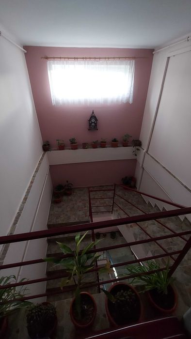 Inchirie apartament 2 camere .