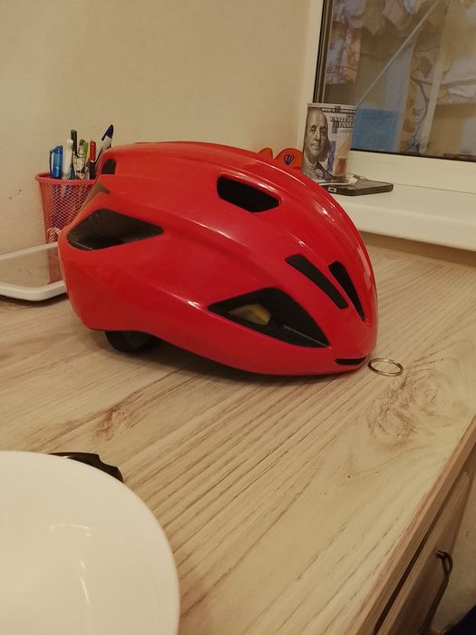 Шлем specialized