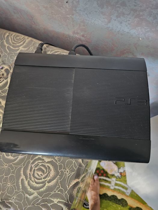 Продам PS 3 . Хорошее состояние