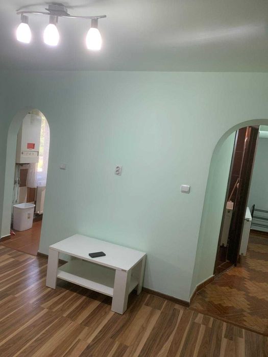 apartament 3 camere etaj 1 Targoviste