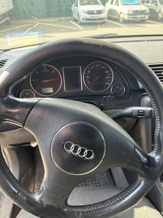 AUDI A4 2002 — imagine 5