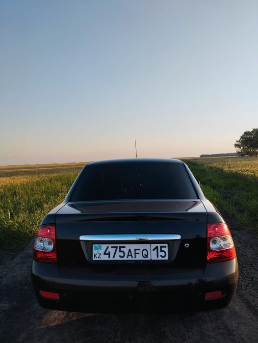 Продам Приору 1 2013 года.