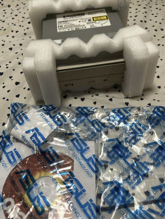 ASUS DRW-1608P3S DVD±RW записвачка