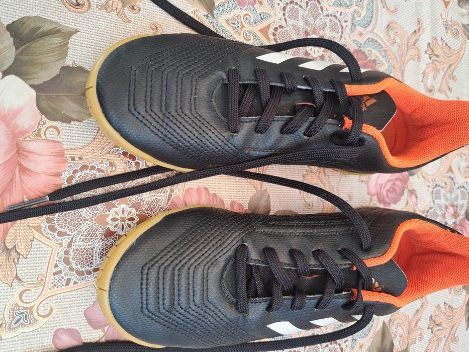 Стоножки/Обувки за футбол