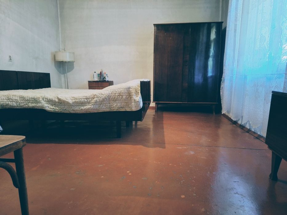 Продаётся дом в городе Шымкенте Абайский район.