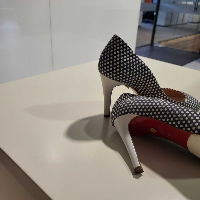 спортни обувки естествена кожа