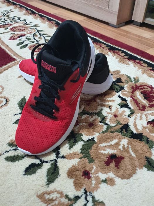 SKECHERS Unisex Adidasi