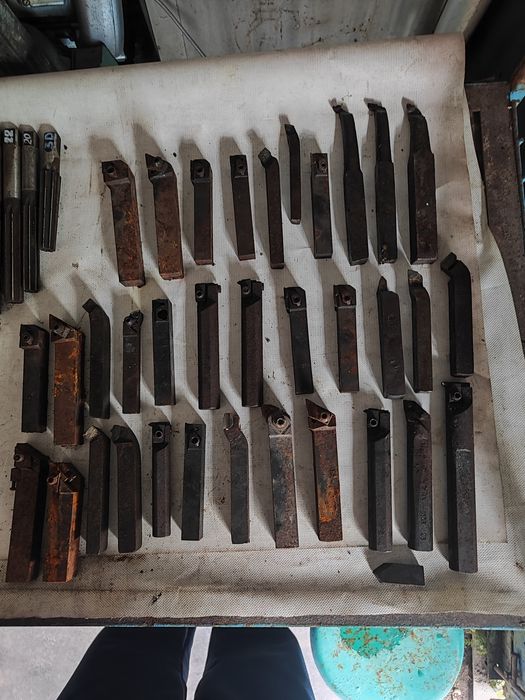 Токарный инструмент