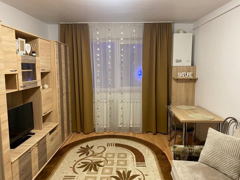 Inchiriez garsoniera 22mp