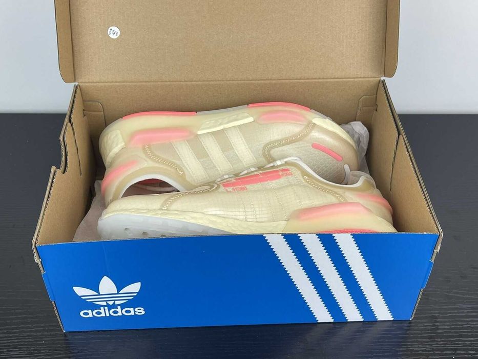 Оригинални спортни обувки ADIDAS NMD V3 размер  EU38