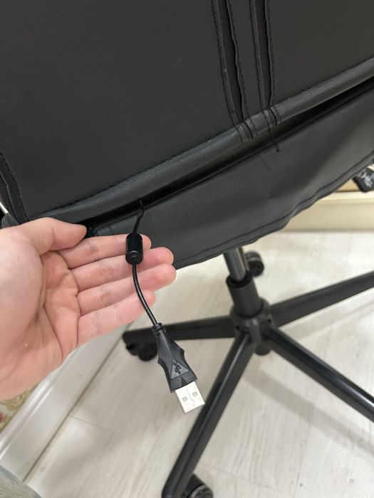 Продам игровое кресло Gamdias