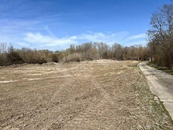 Парцел в Първомай 88911