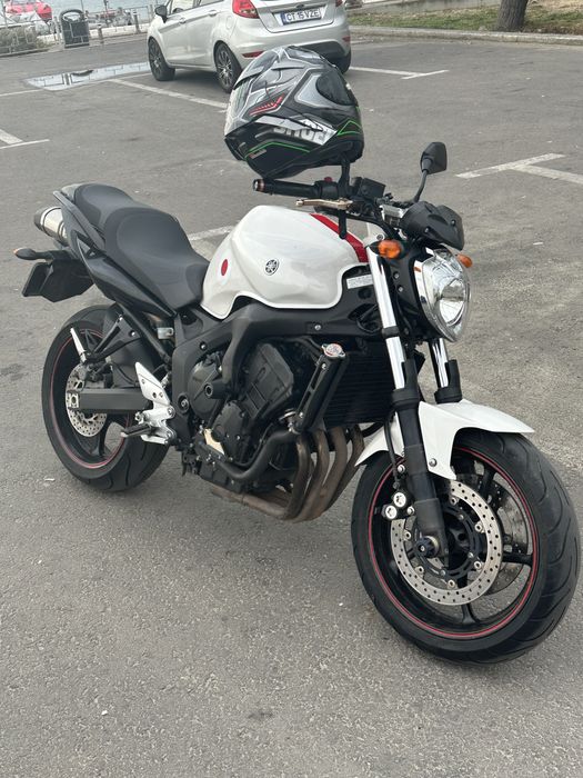Yamaha Fz6 s2.