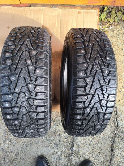 Продам комплект шин Pirelli ice zero 185/60/R15