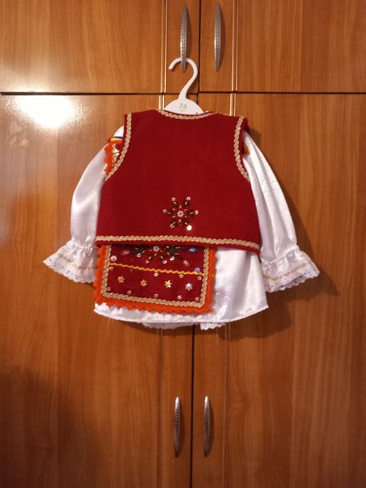 Costum copi 3-4 înălțimea 120 cm preț 2000 negociabil