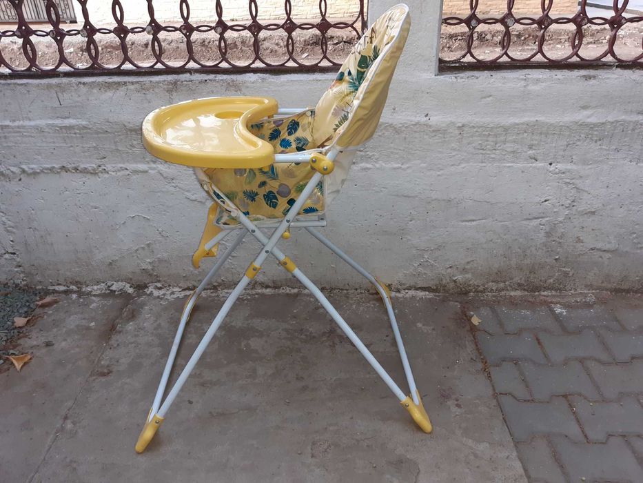 Scaun masă copii.