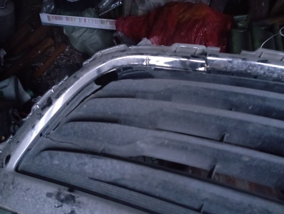 Продам решетку радиатора Равон Р4