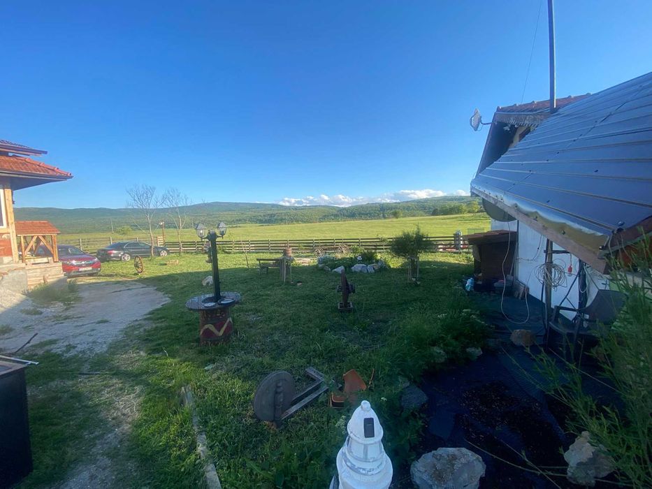 Продава се Къща в София, Център - 4448 кв.м за 135 €/кв.м - Снимка #3