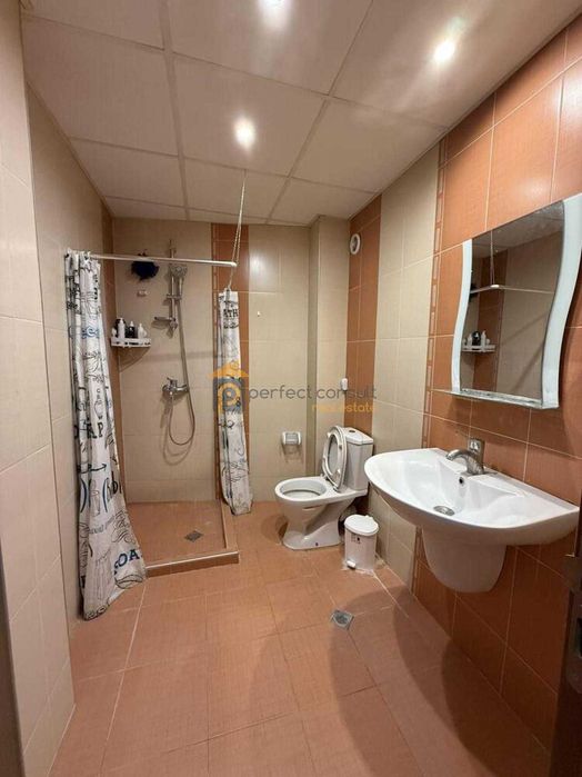 Дава се под наем Тристаен апартамент в Пловдив, Център - 100 кв.м за 648.21 € - Снимка #9