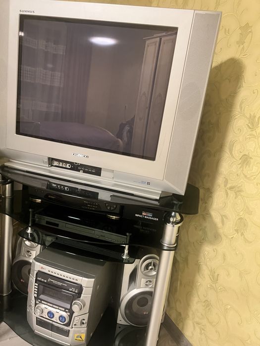 Продам телевизор с музыкальным центром