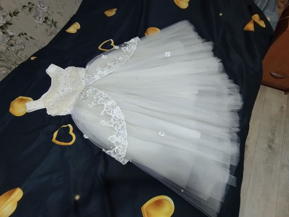 Продается вечернее платье