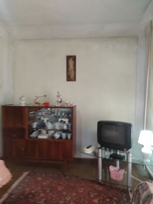 Продается 3х комнатная квартира на 2 этаже