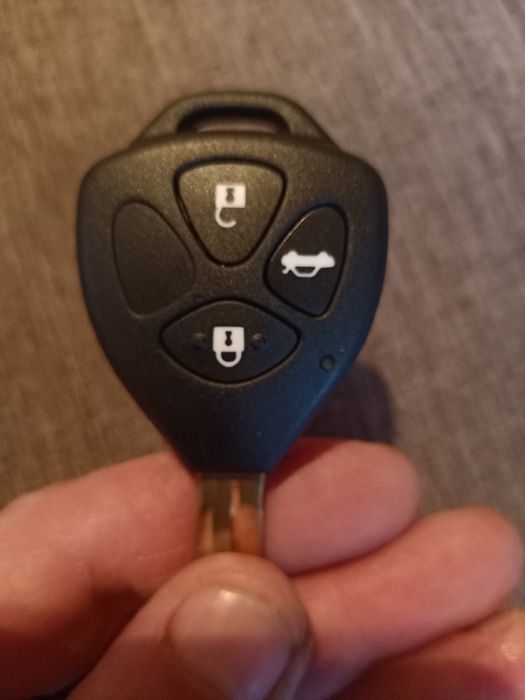 Вскрытие автомобиля без повреждений. Ключи и чипы.