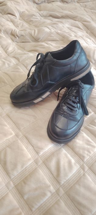 Продам мужские туфли