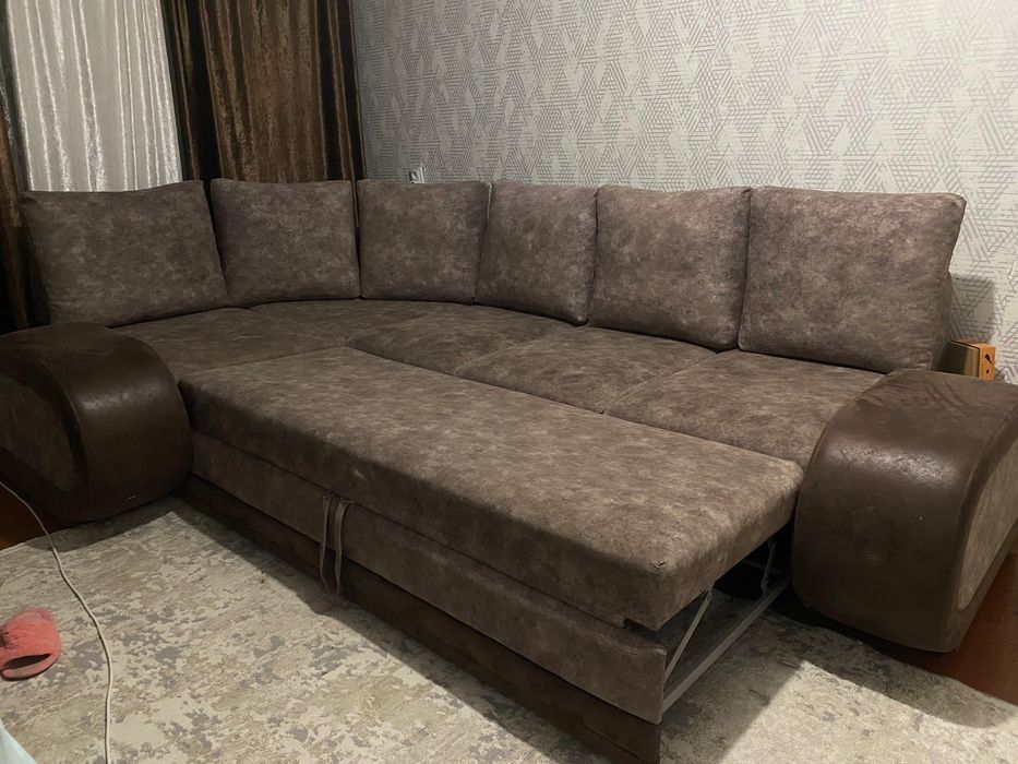Диван угловой