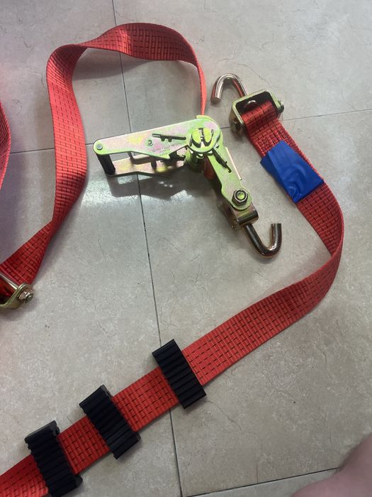 Триточков колан за автовоз