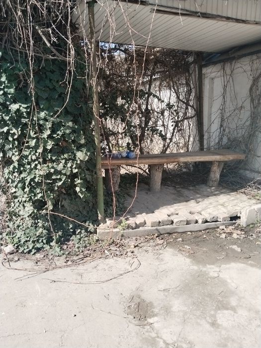 Продам коттедж. В Спутнике. . Земли 5,6 соток. 3 ком. Дом (деревянный)