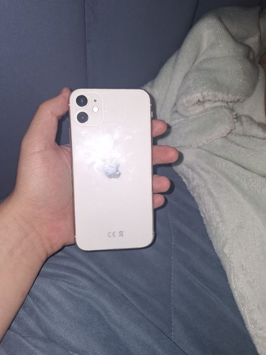 Продам IPhone 11 128GB