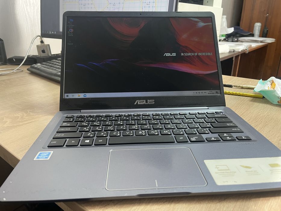 Ноутбук Cloudbook Asus E406