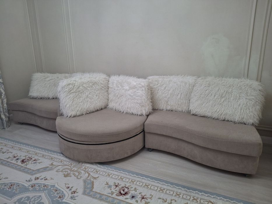 Мягкая мебель для зала