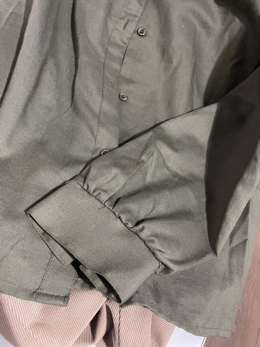 Camasa verde închis potrivită pentru XS, S și M