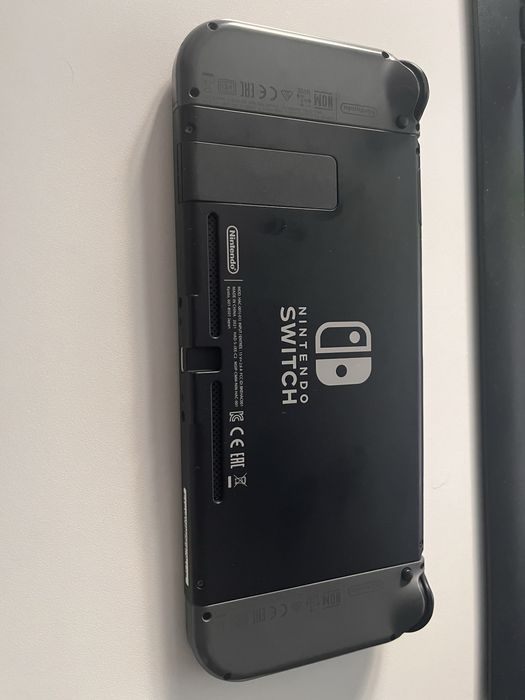 Nintendo Switch V2 + 3 игры