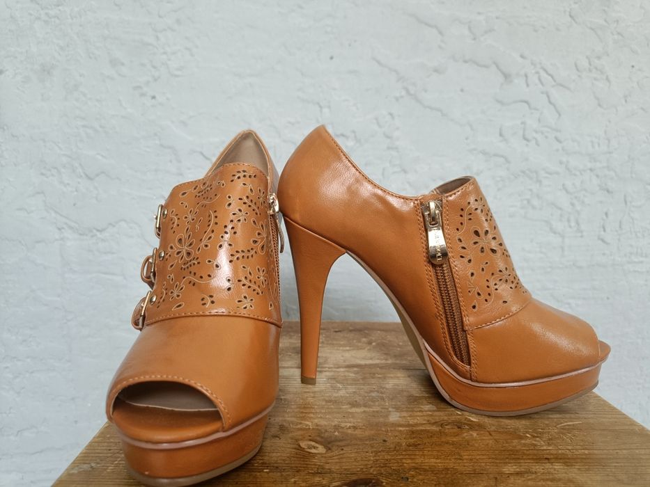 продам вещи и обувь торг есть