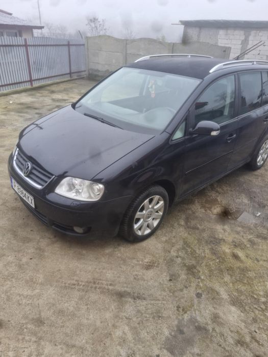 Vând turan an 2008 motor 2.0 140cp