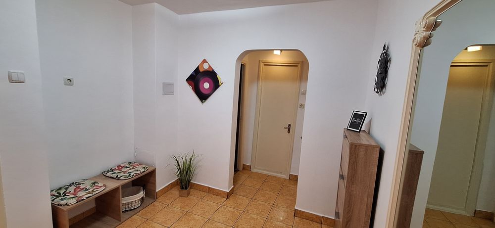 Inchiriez apartament 2 camere