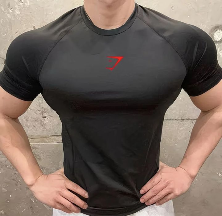 Футболки Gymshark