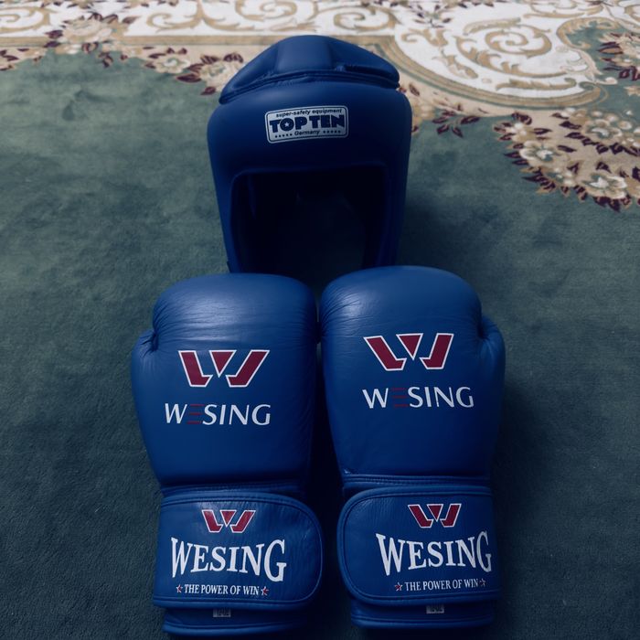 перчатка шлем актобе